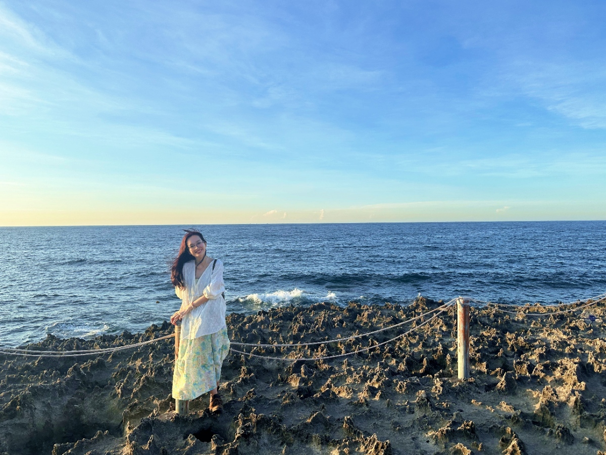 Ninh Thuan dry coastal road