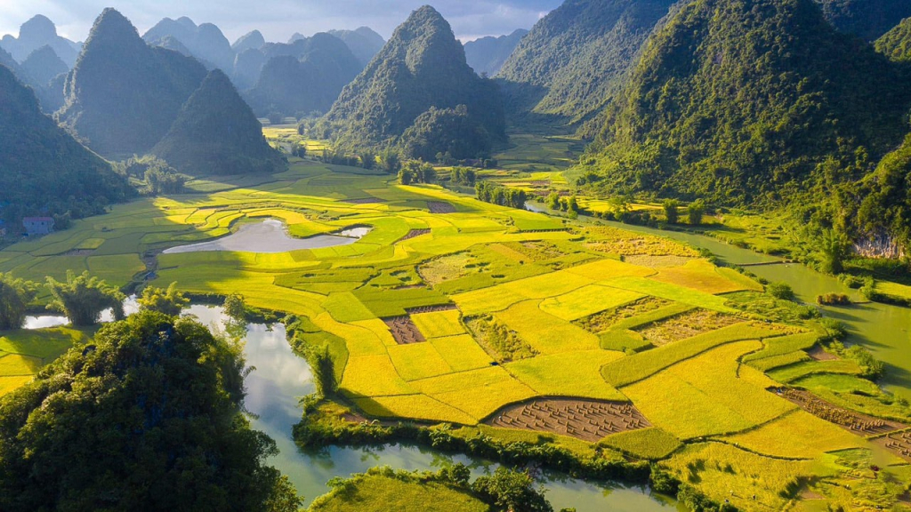 Mùa thu (tháng 9 - tháng 11)