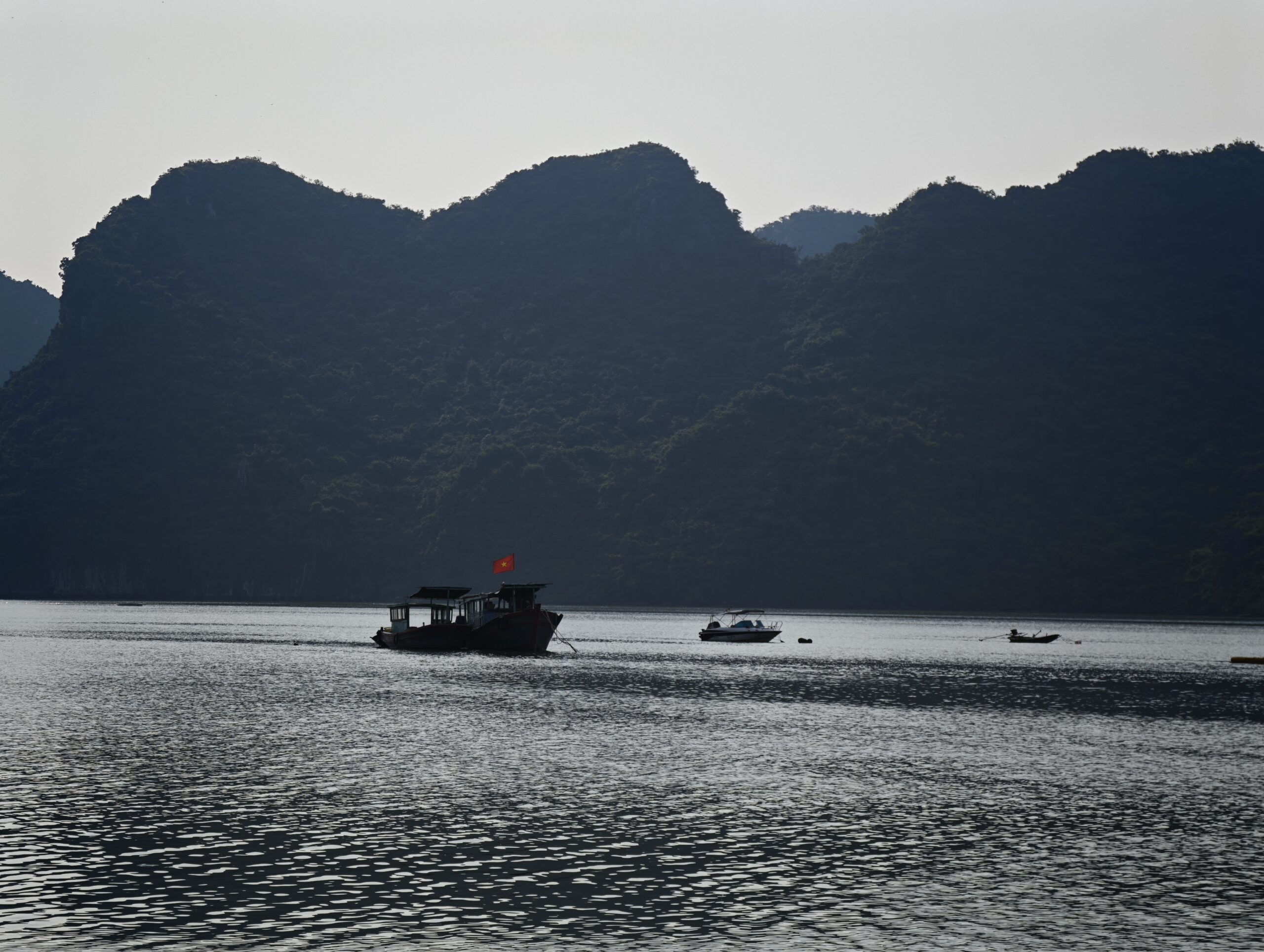 Island scenery around Cát Bà